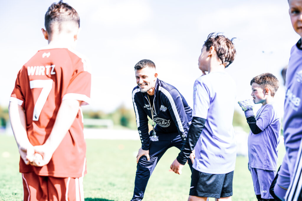 Ballschule Movemania Academy Fussball Schule